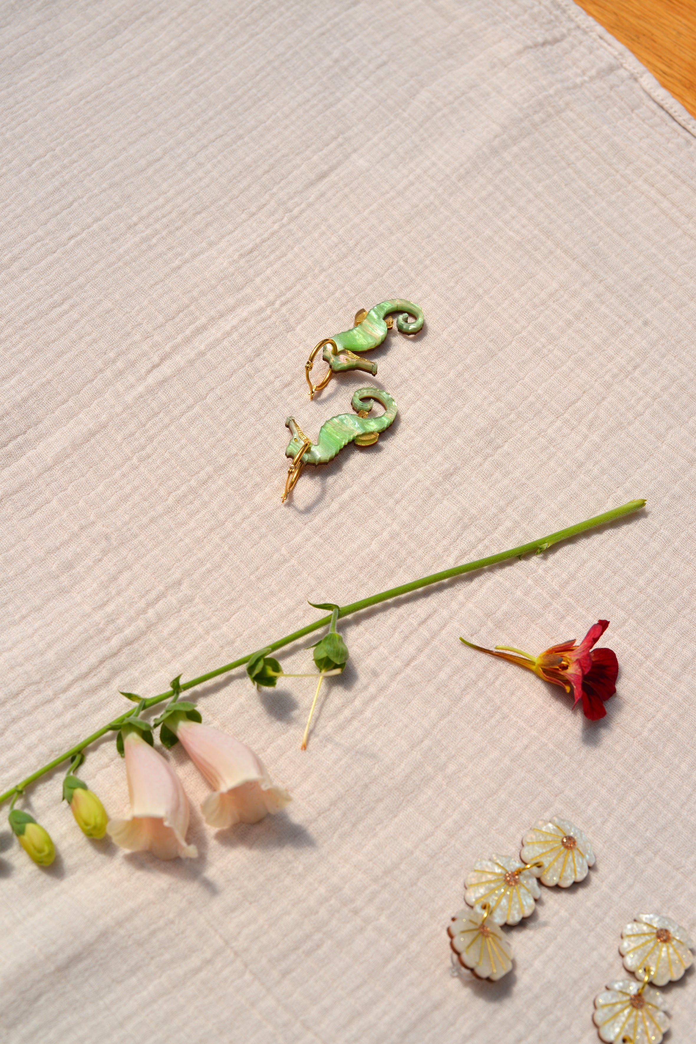 Seahorse Hoop Green