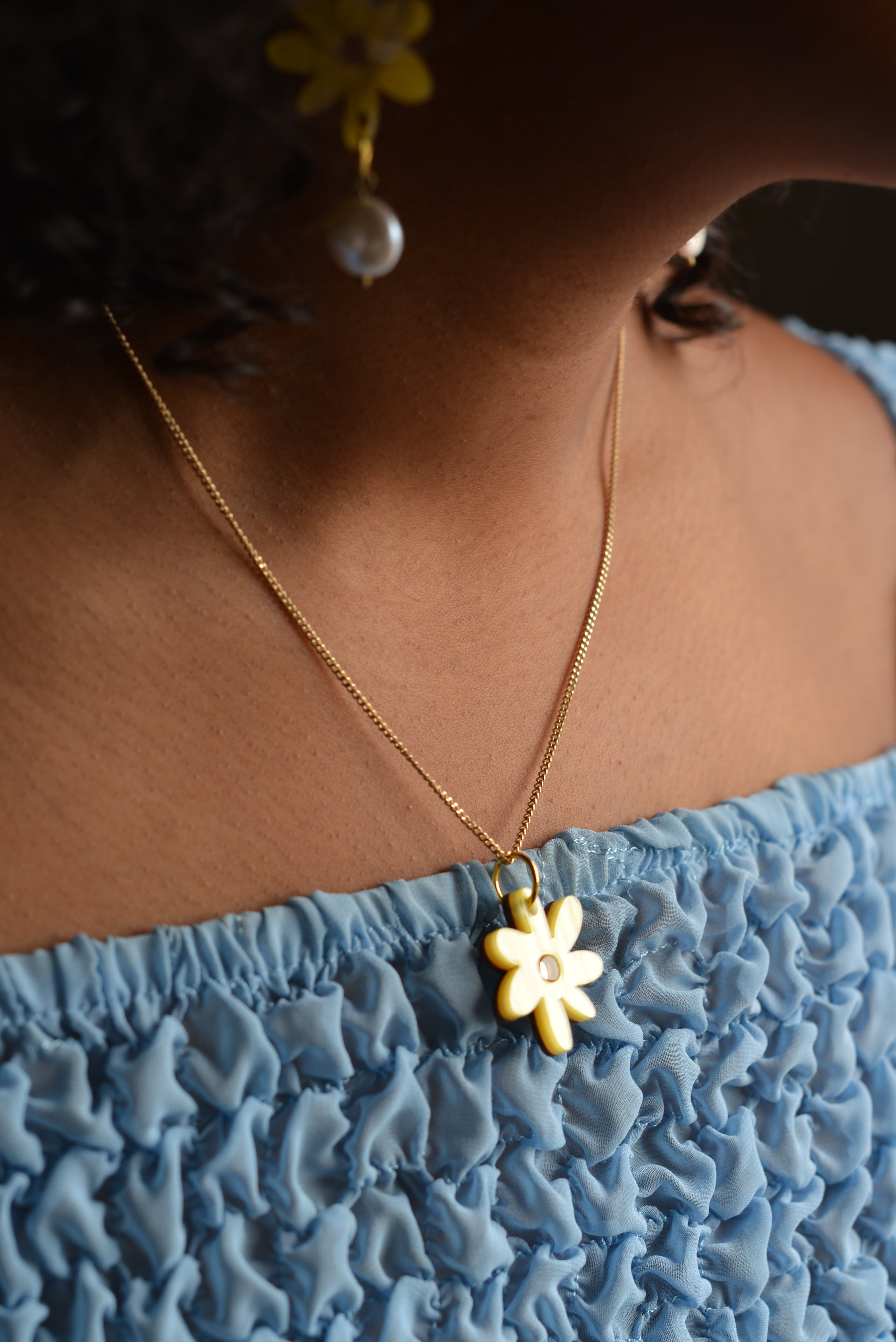 Daisy Pearls Yellow