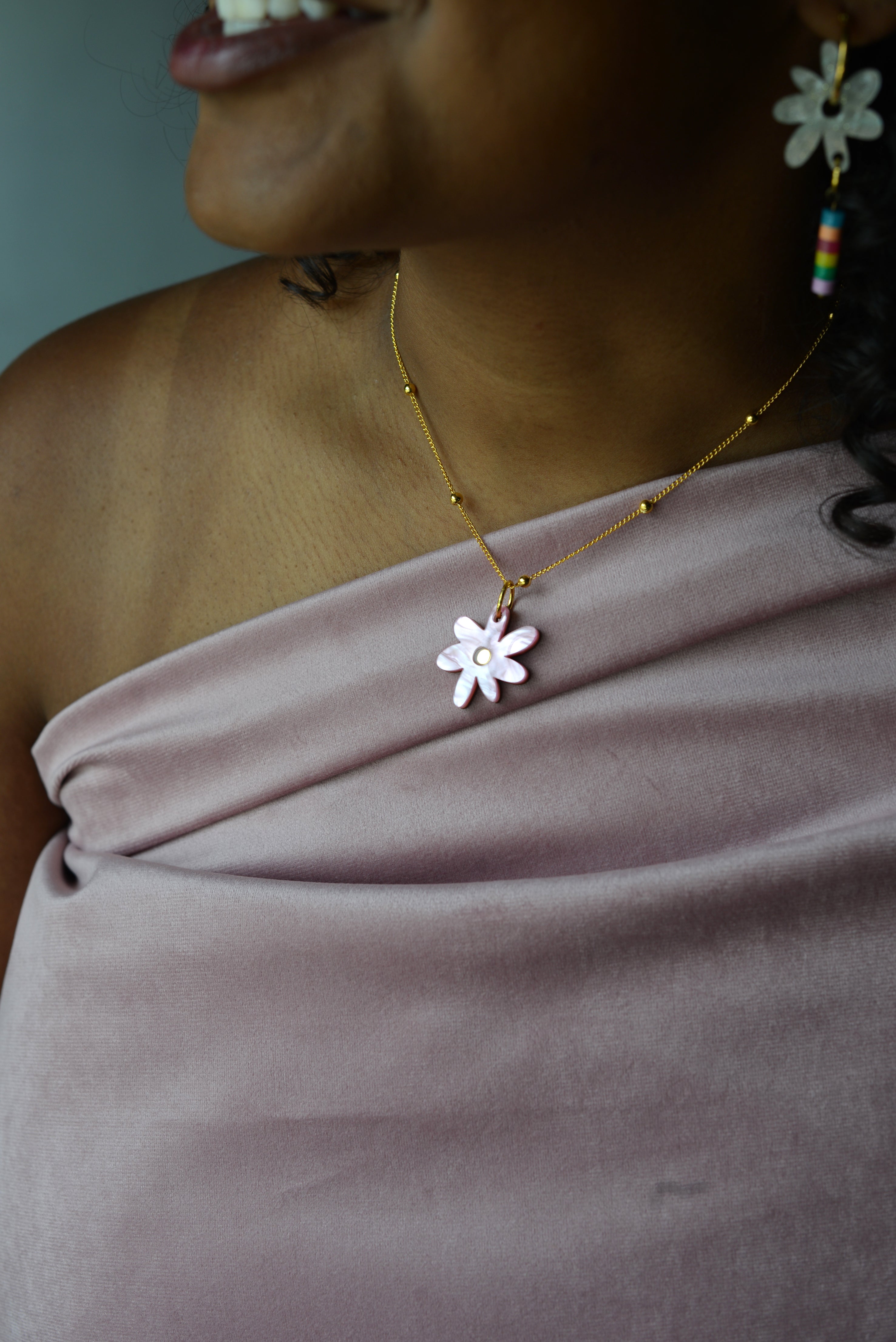 Collier Marguerite Rose