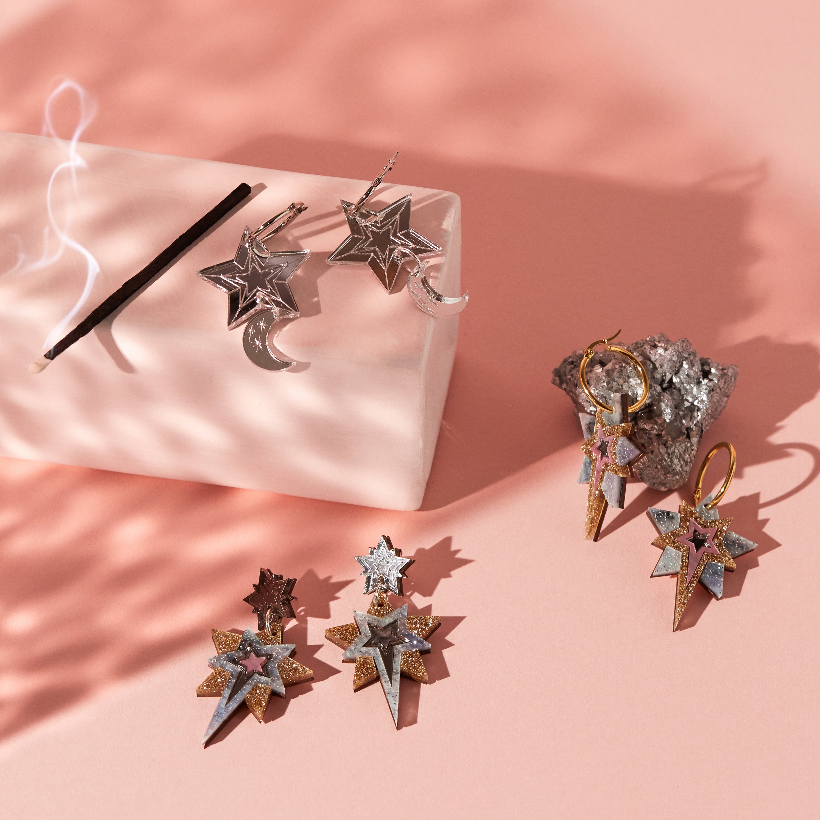 Gold hoop Star earrings (pink/bronze)