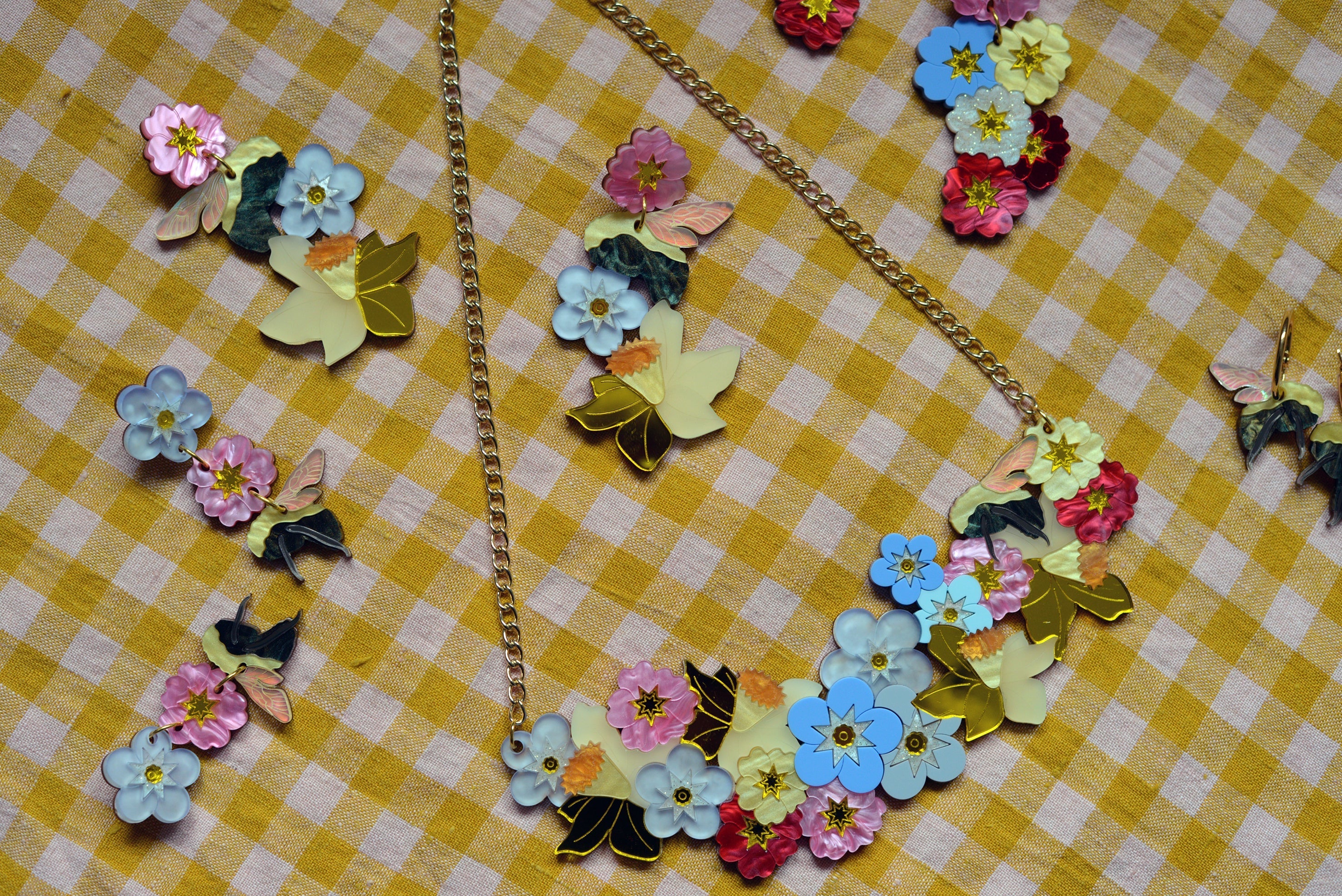 Boucles d'oreilles triples pendantes bouquet de printemps