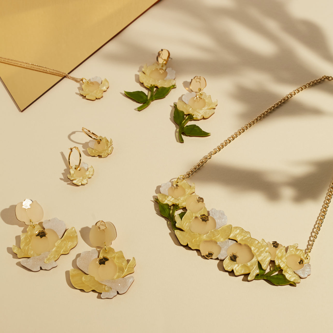 Collier déclaration pivoine, jaune