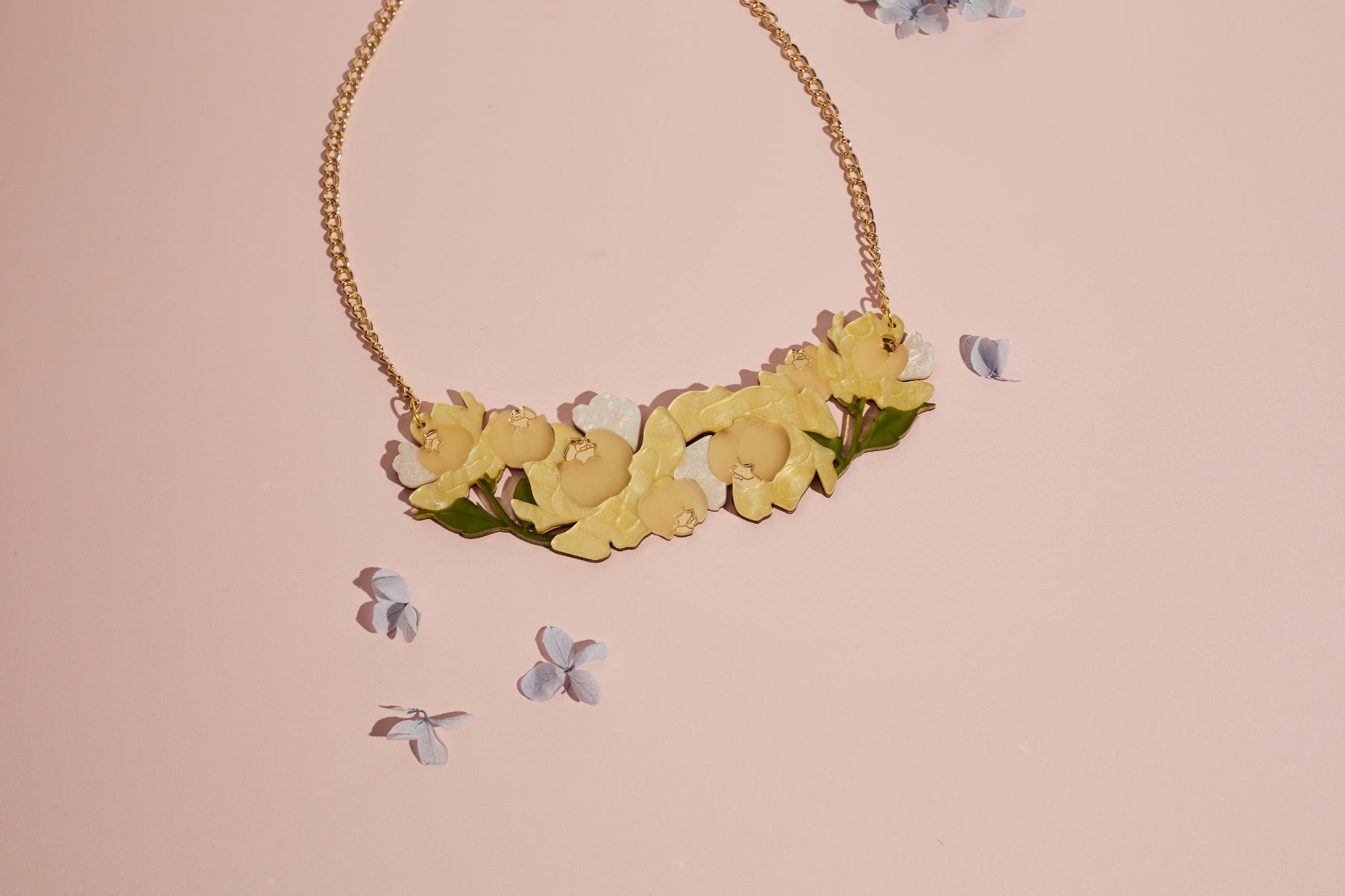 Collier déclaration pivoine, jaune