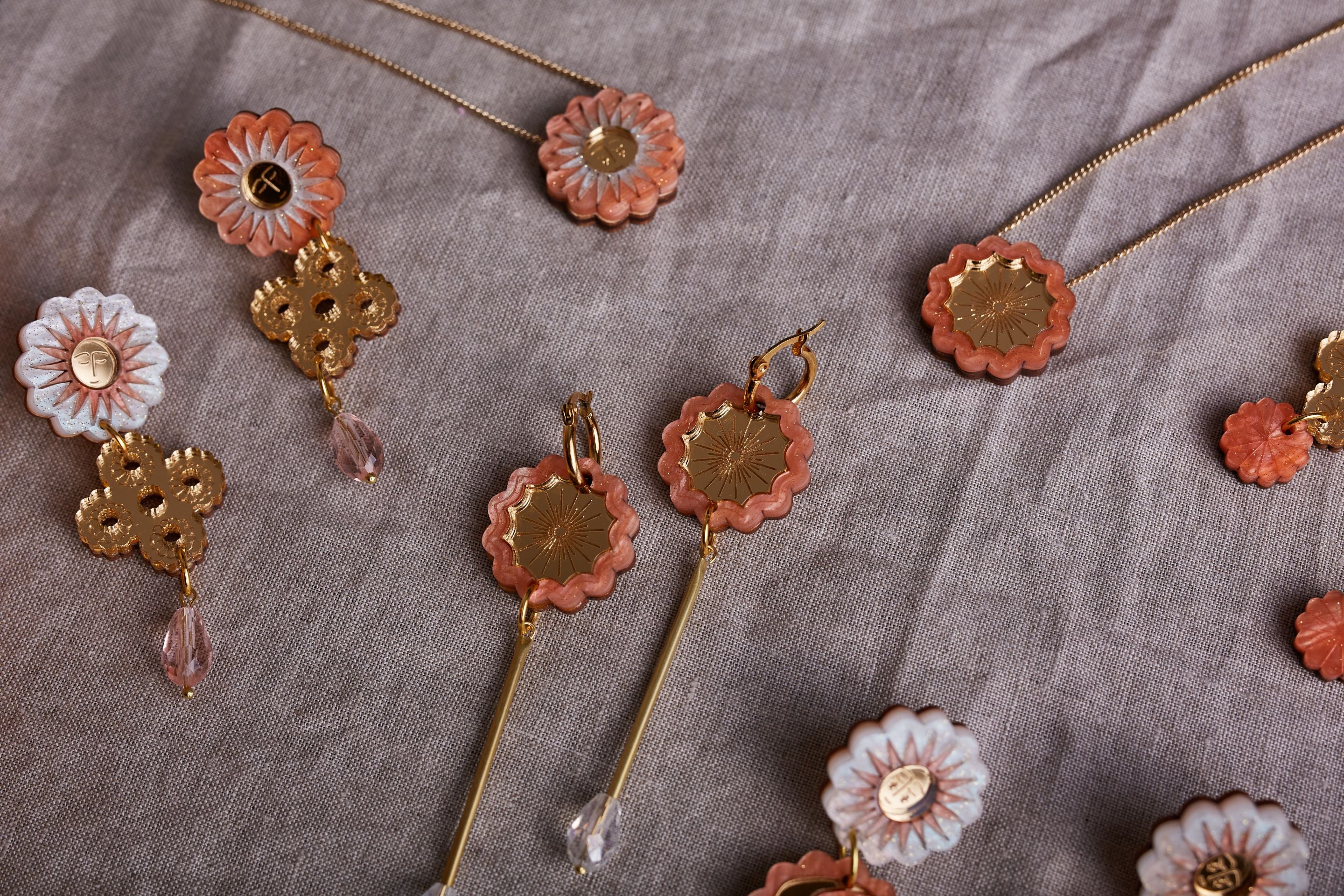 Mini boucles d'oreilles créoles en laiton - Pêche