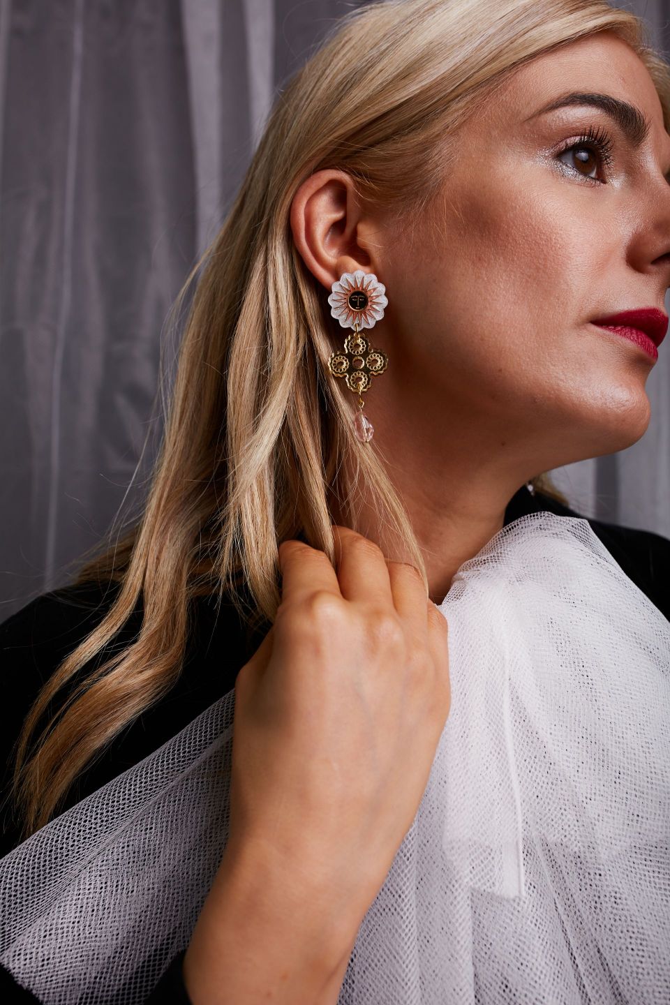 Boucles d'oreilles célestes Tudor Stud - Pêche