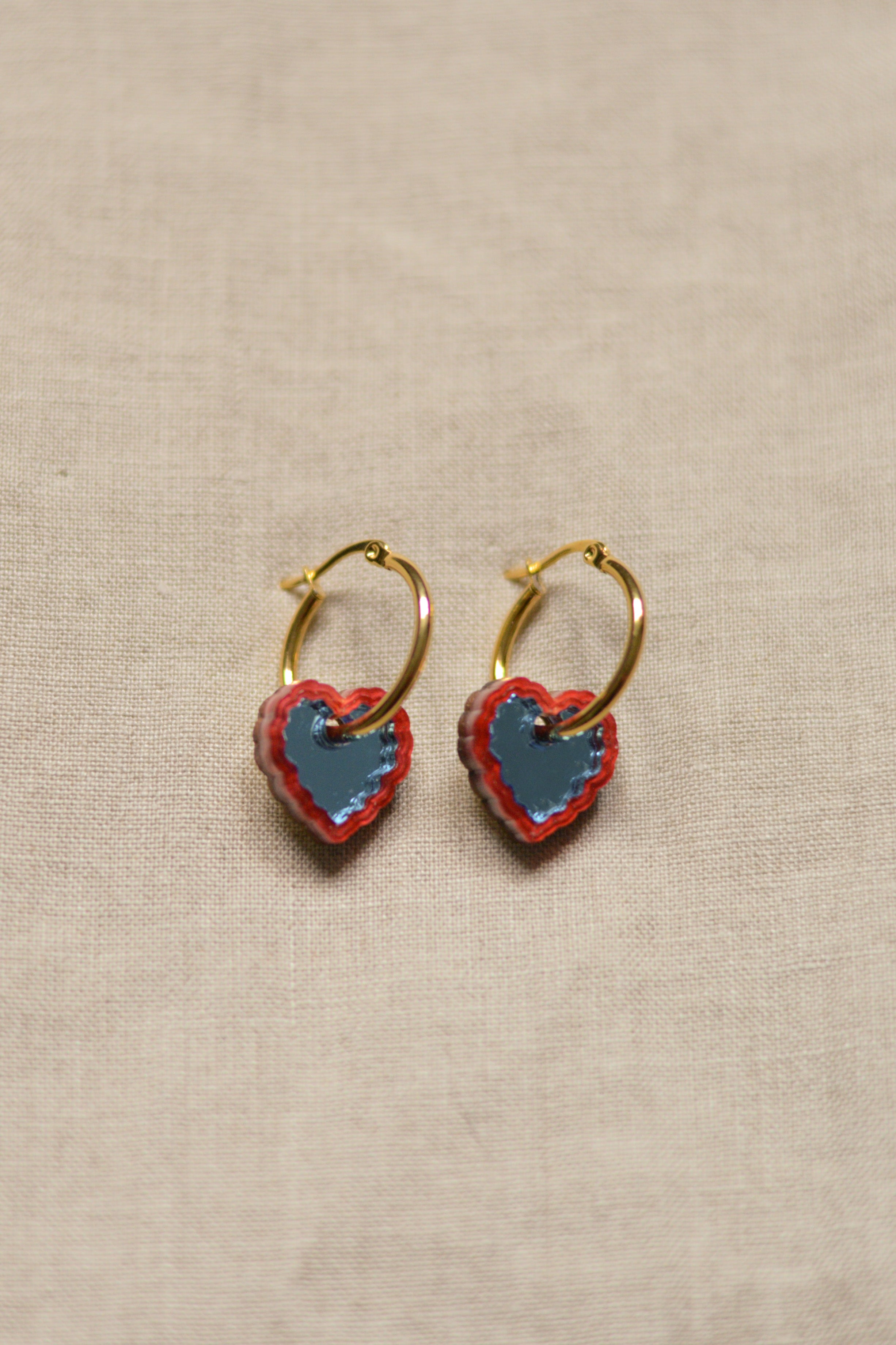 Boucles d'oreilles créoles cœur en édition limitée