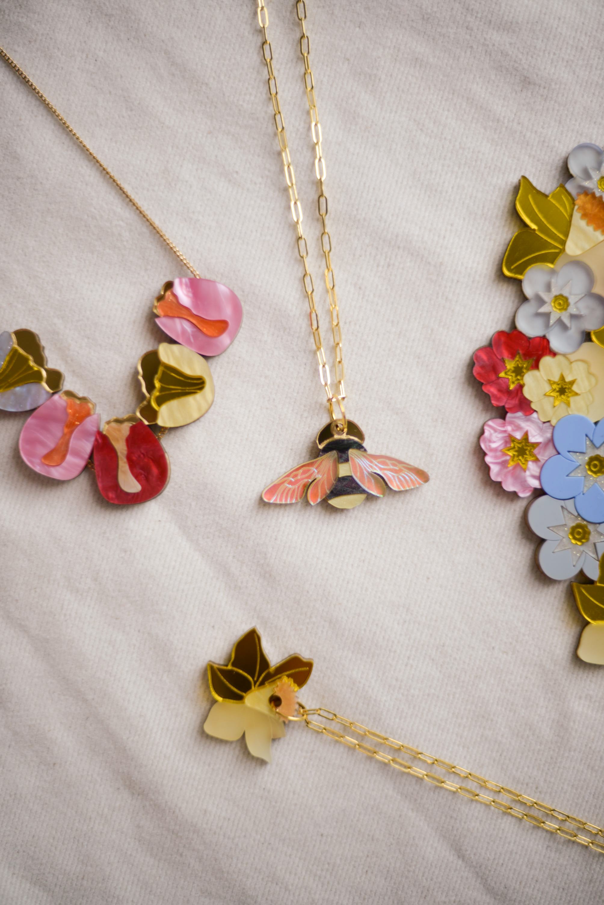 Collier à breloques tulipe