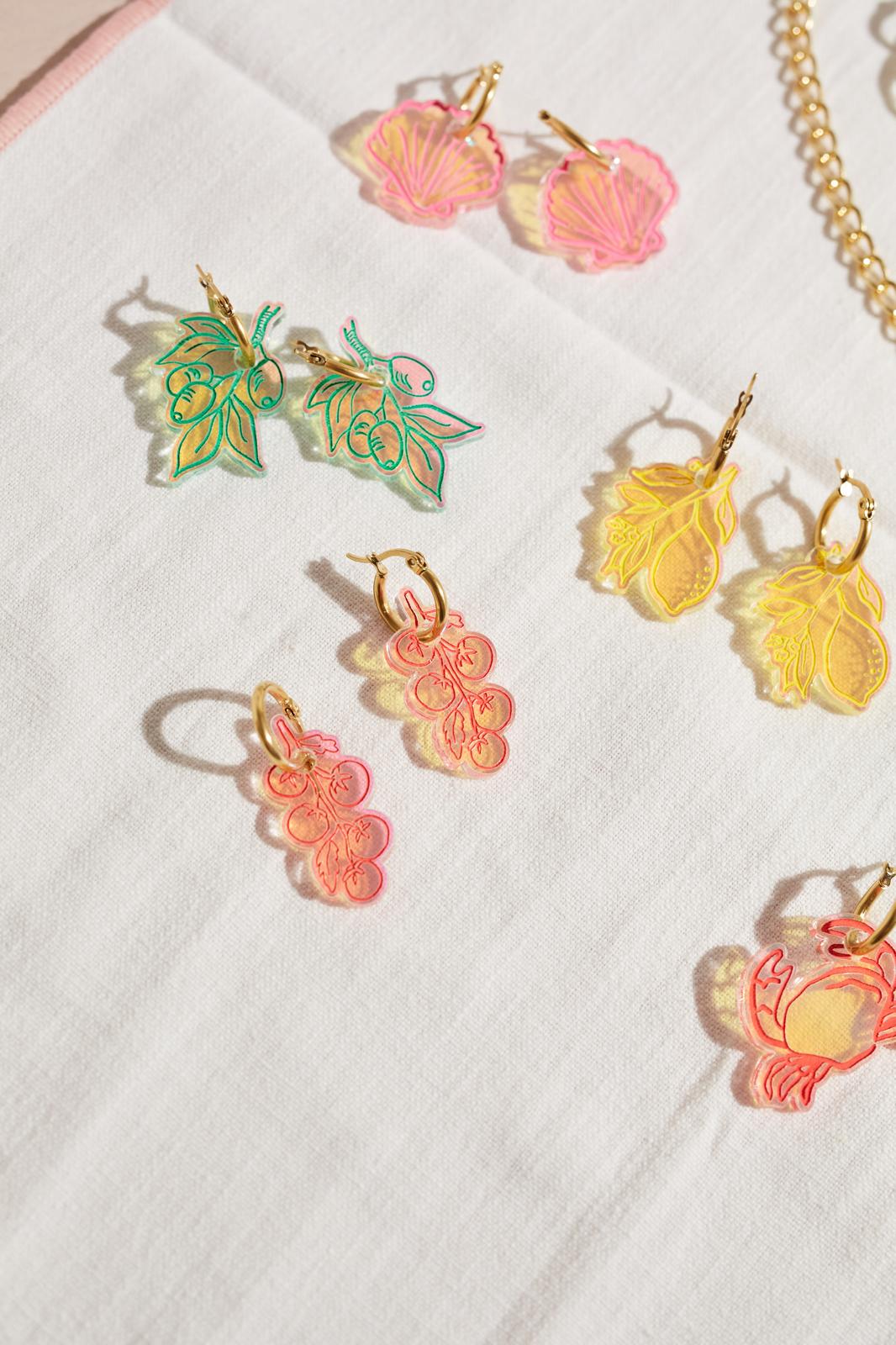 Cocktail Iridescent Hoops