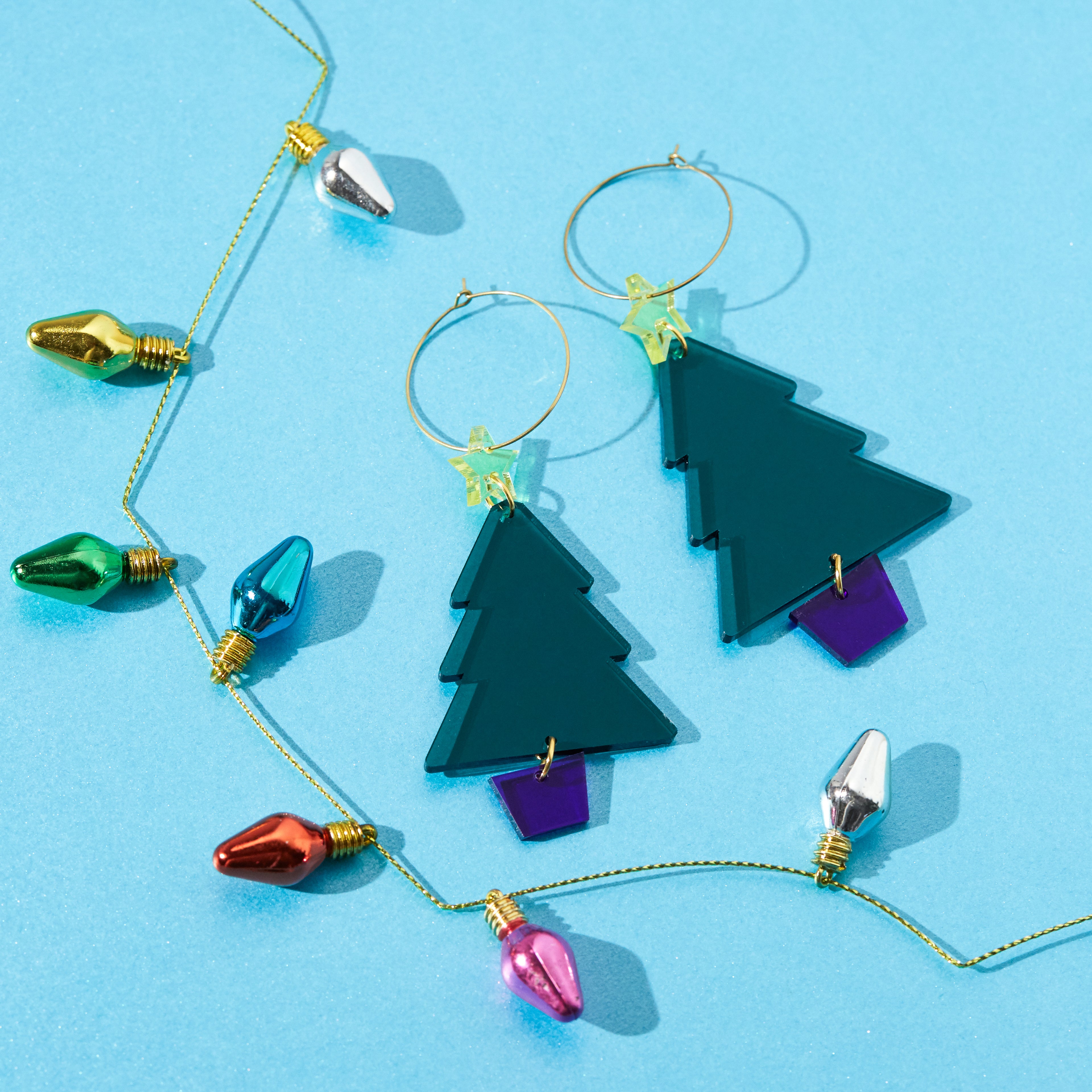 Boucles d'oreilles arbre transparent kitsch de Noël