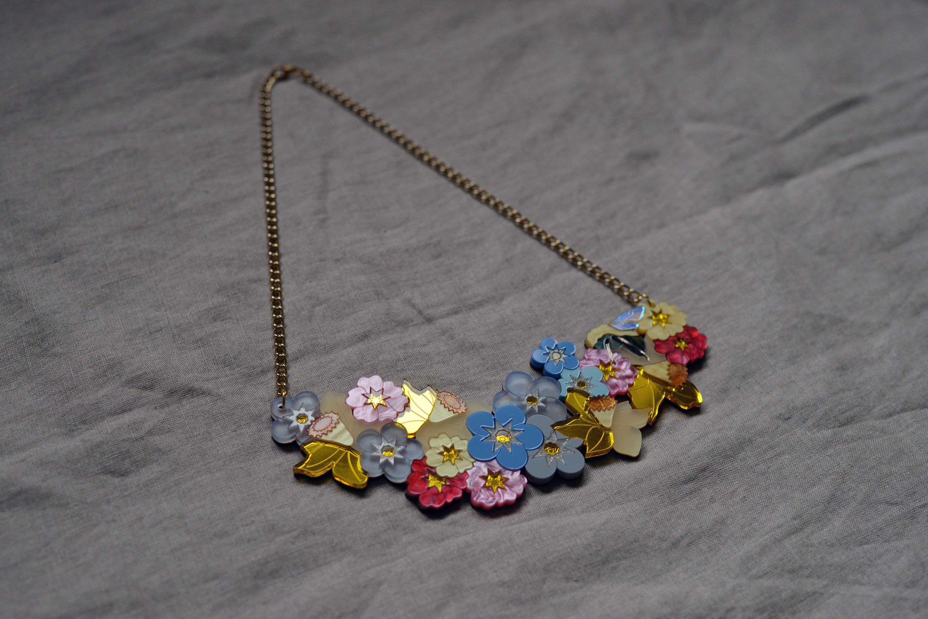 Collier de déclaration de bouquet de printemps