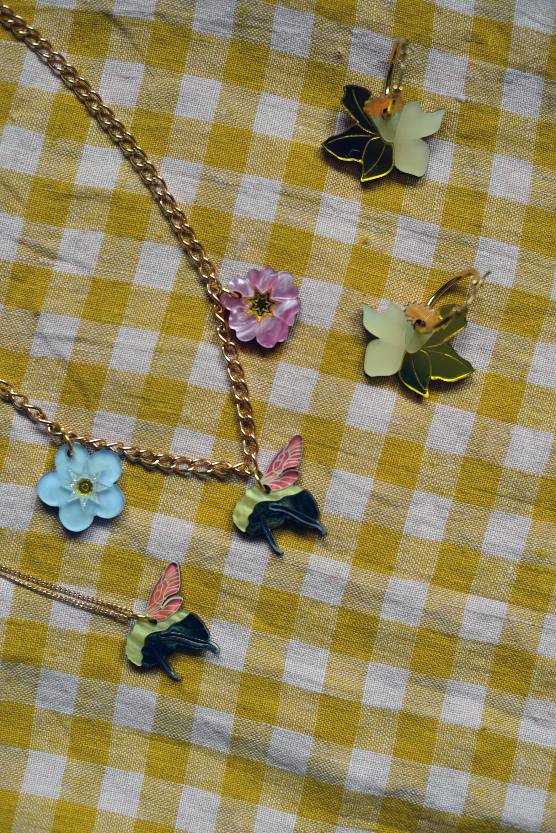 Collier à breloques bouquet de printemps