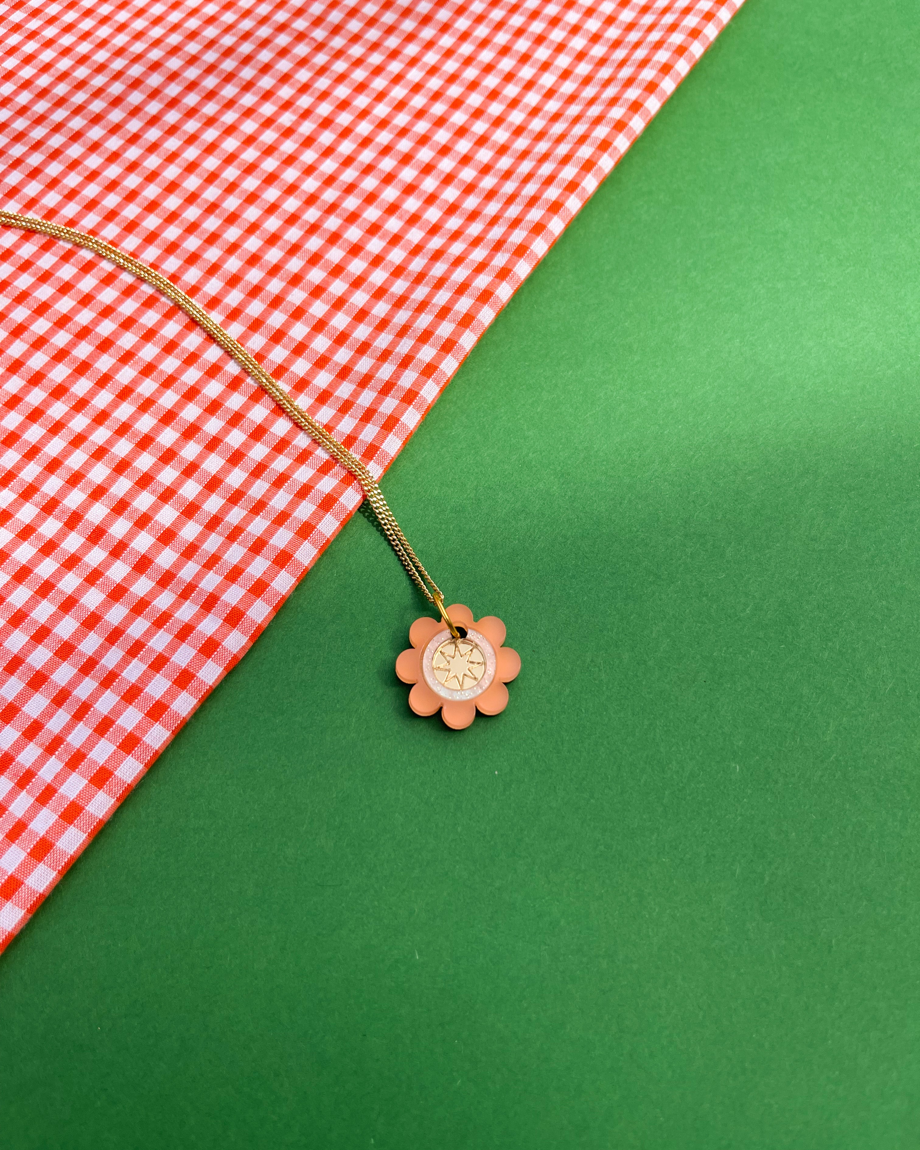 Superstar Mini Necklace, pink frost